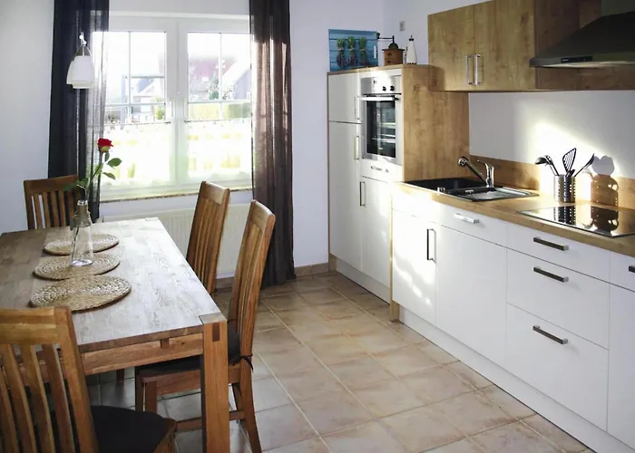 Christina, * 布尔哈沃